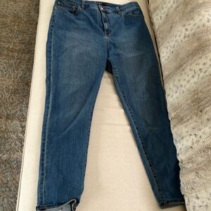 Lauren Ralph Lauren High Rise Tapered Leg Jeans-14